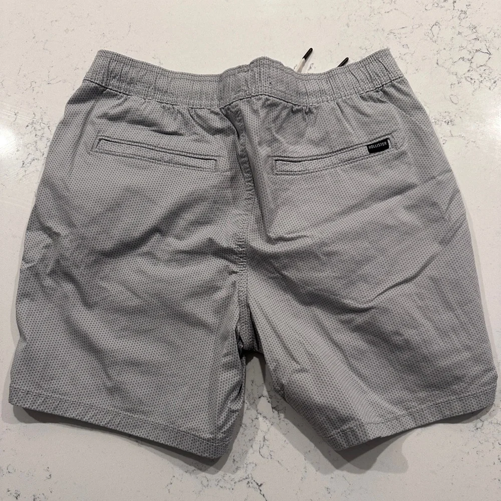 Hollister Men's Stretch 7” Jogger Shorts - Picture 4 of 4
